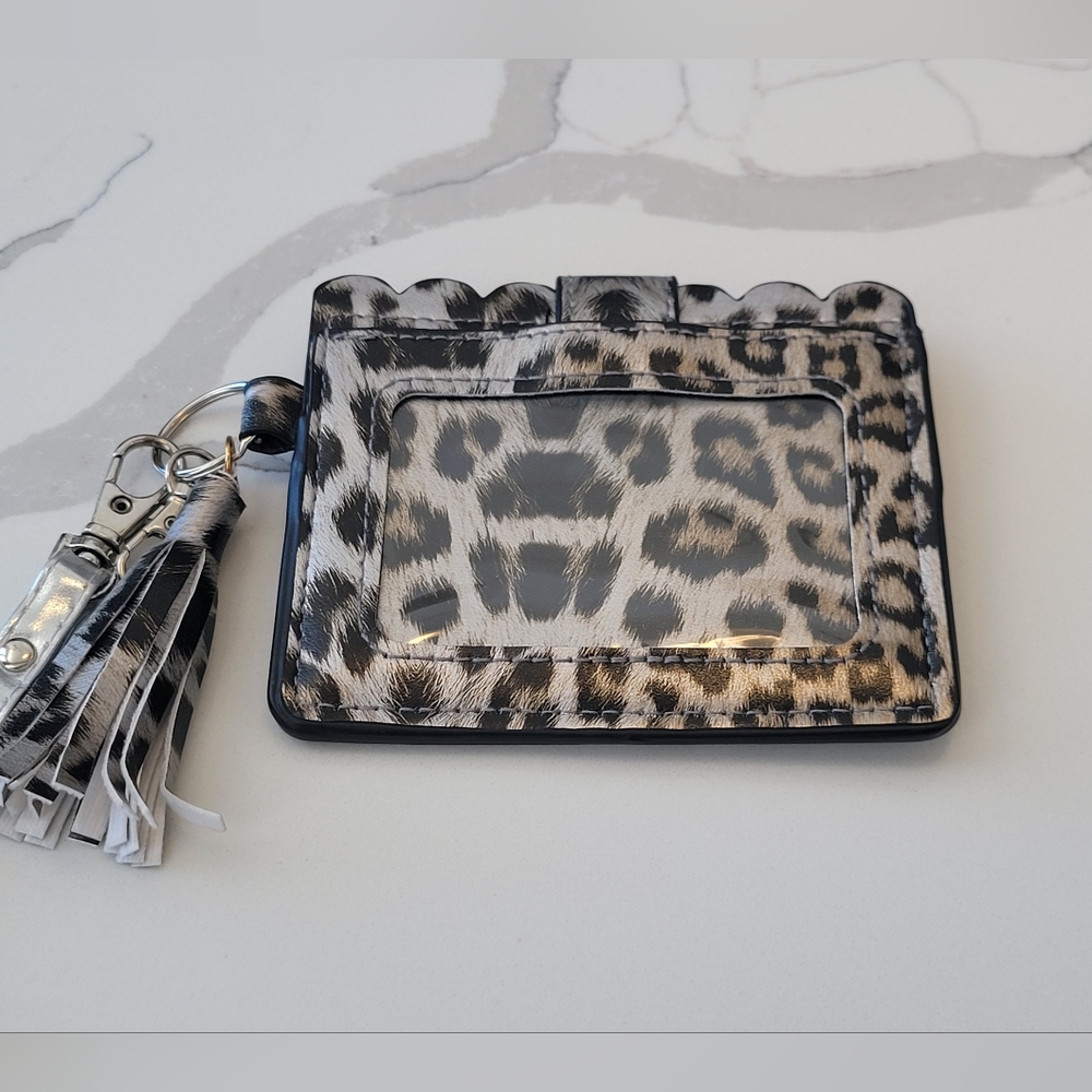 Leopard Print Card & Money Holder - Picture 4 of 4